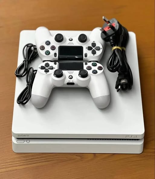 🕹️ PS4 SLIM (USED UK – LIKE NEW)
