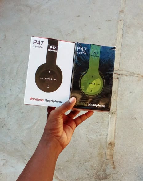 Headphones Mpya & Ear pods Mpya Zenye Kamba