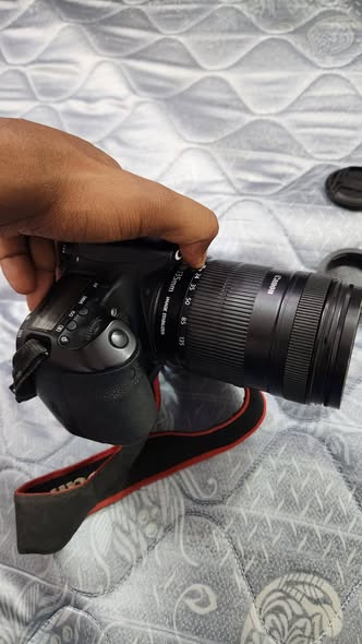 Nauza Camera, CANON 60d