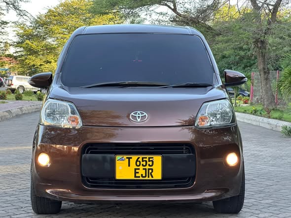 TOYOTA PORTE NEW MODEL