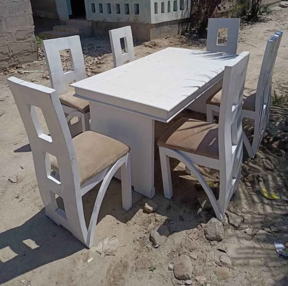 Dining Table Viti Sita