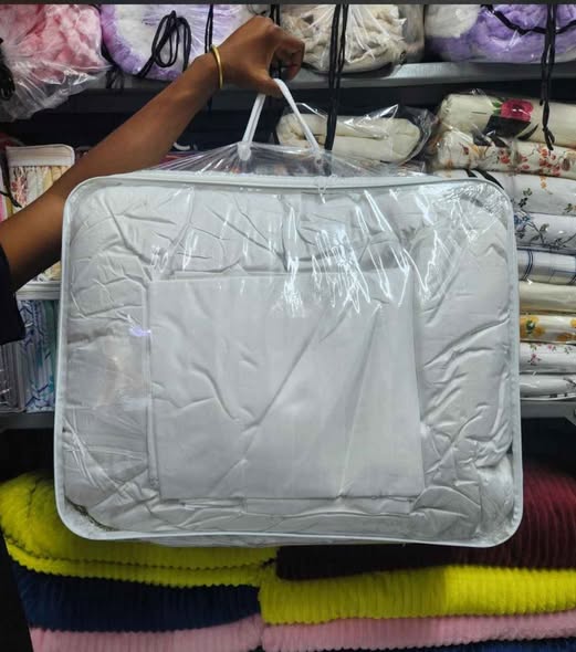 Duvet Set Nyeupe Ina Shuka 1 Foronya 2 Size 7/6