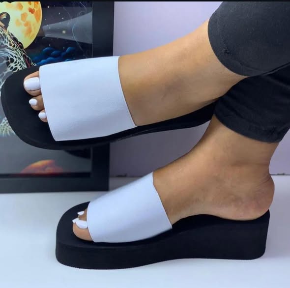 Kiatu Kikali Sana. Bei ya Kizalendo