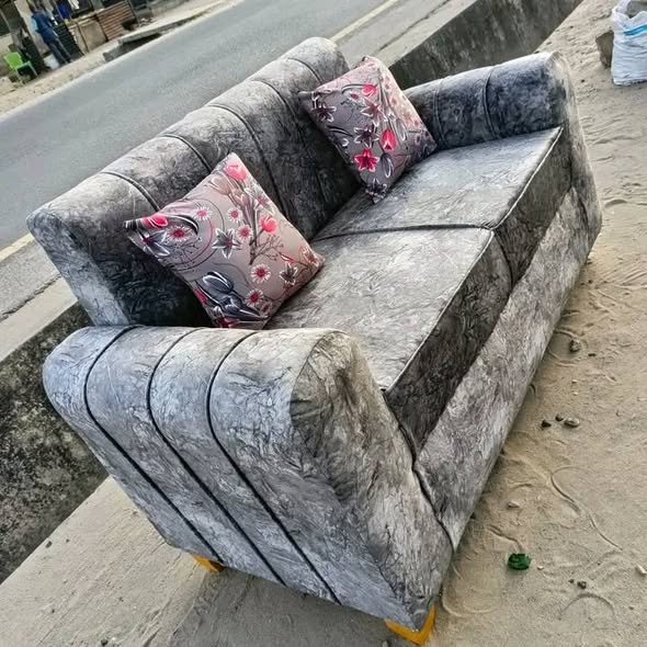 Natengeneza na Kubadilisha Kitambaa