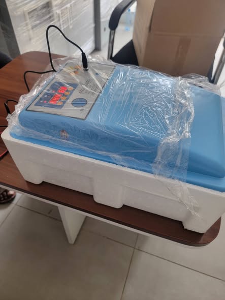 📌Incubators Zinapatikana, za Plastic na za Chuma