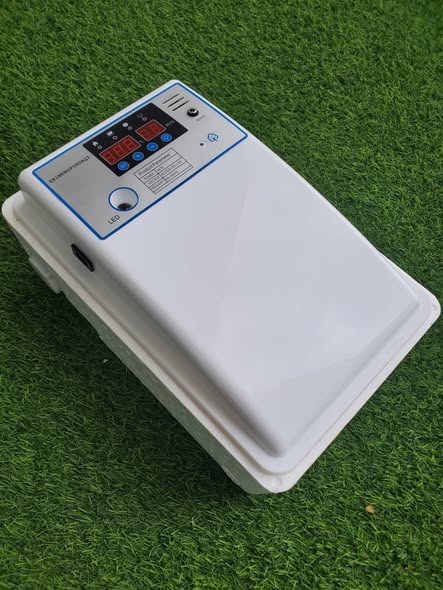 📌Incubators Zinapatikana, za Plastic na za Chuma