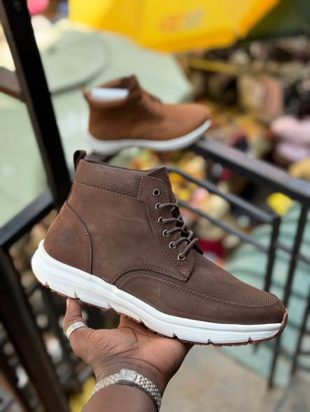 Viatu Available & Quality Material 🔥