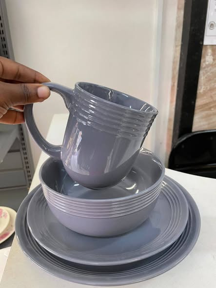 Vyombo jumla na reja reja