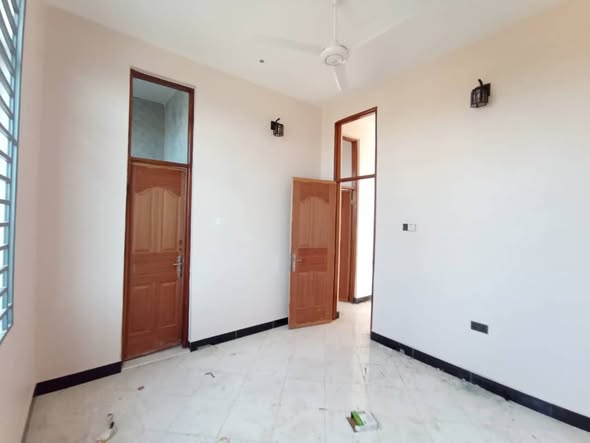 APARTMENT NZURI YA KISASA INAPANGISHWA KIMARA COMPOUND MOJA NI YA FENCE MOJA