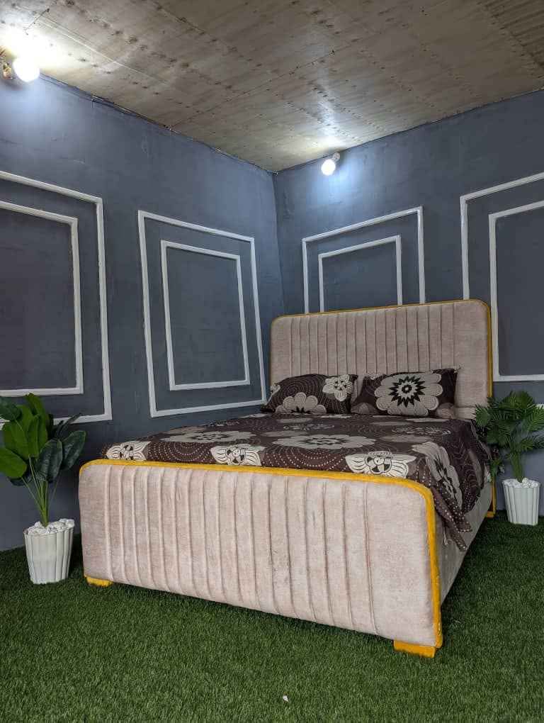KITANDA BEDSOFA MPYA 5X6