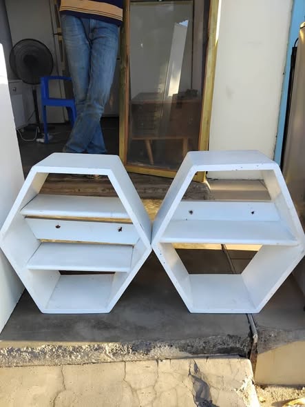 Shelf za Dukani na Saloon Zote