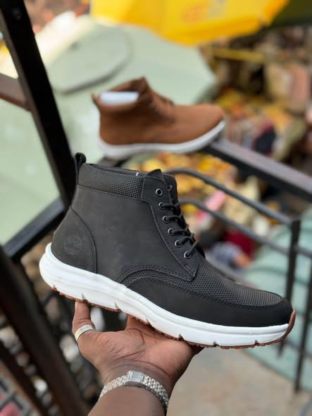 Viatu Available & Quality Material 🔥