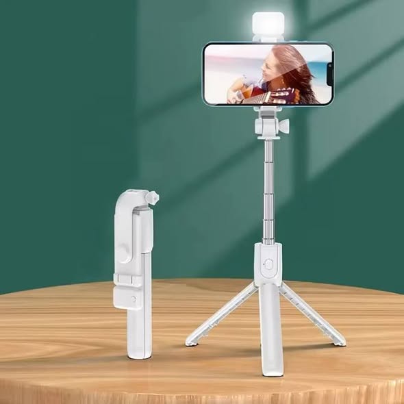 Karibu Ujipatie Selfie Stick
