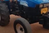 TREKTA NEW HOLLAND TT 55 NA JEMBE LAKE INAUZWA
