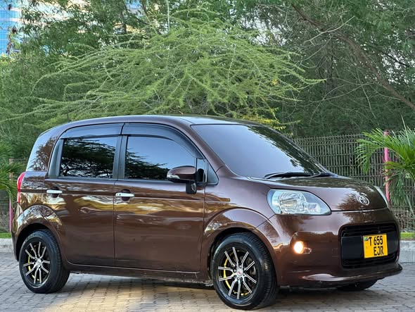 TOYOTA PORTE NEW MODEL