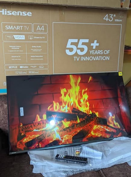 HISENSE SMART TV INCHES 43 FULL BOX