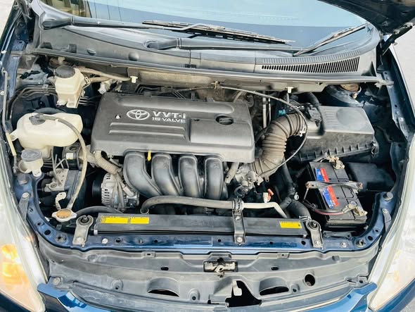 ✨ TOYOTA WISH – SUPER CLEAN