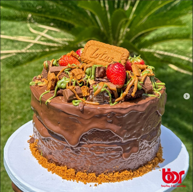 Dear chocoholics… If you know, you definitely know 😋🍫..(0.5KG).