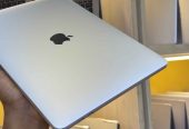 MacBook Pro 13” 2020 (M1 chip) With Touchbar