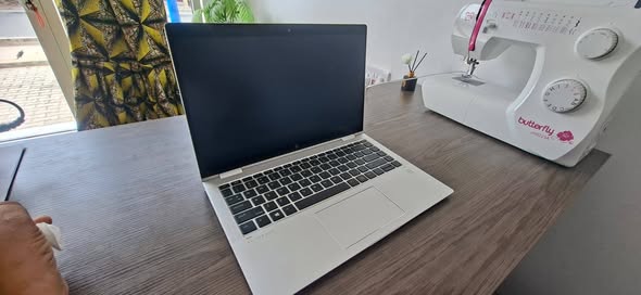 Hp Elitebook x 360 1040 G8✅