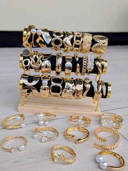 BRACELET NZURI PAMOJA NA CHENI ON TRENDING♌