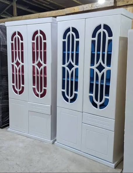 KABATI ZA VYOMBO BEI POAA SANA