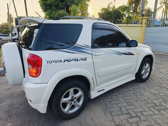 TOYOTA RAV4 SHORT CHASSIS ( KILL TIME)