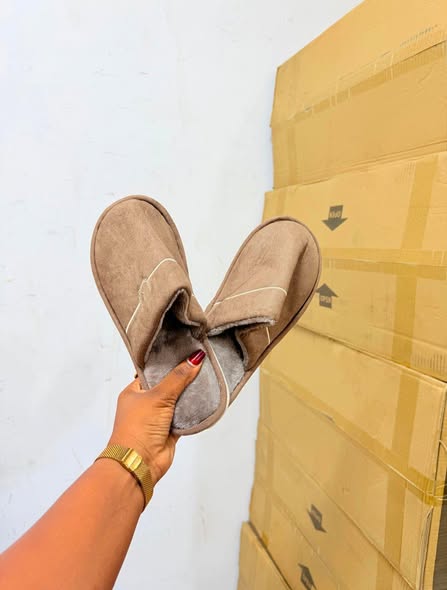 Slipper za Ndani 🔥🔥 Karibuni!!