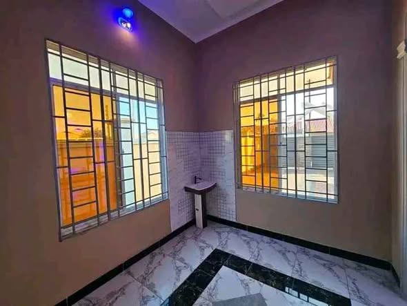 NYUMBA INAUZWA IPO MTAA MZURI MNO!