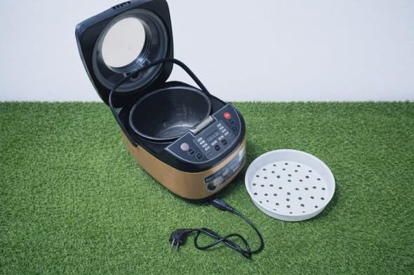 Multi Cooker Haina Kipengele