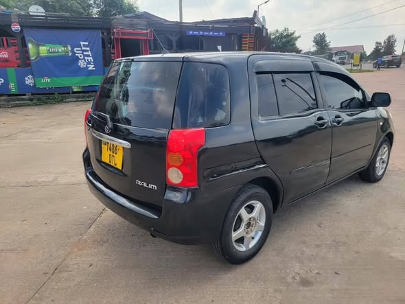 TOYOTA RAUM NEW!!