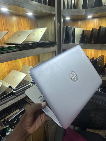 HP 820 6 gen core i5