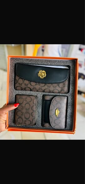 Ladies Wallet Set !!