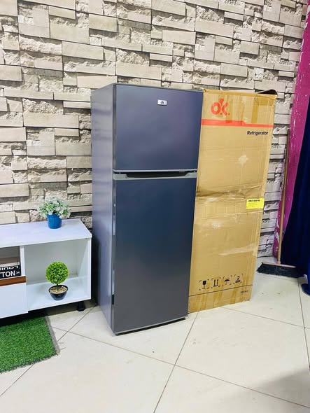 Nauza Friji. Lita 138, Linagandisha na Linapooza Vizuri Sana!!