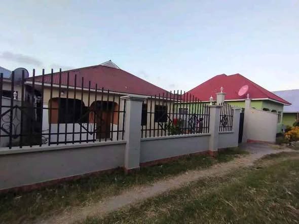 NYUMBA INAUZWA UKONGA MOSHIBAR