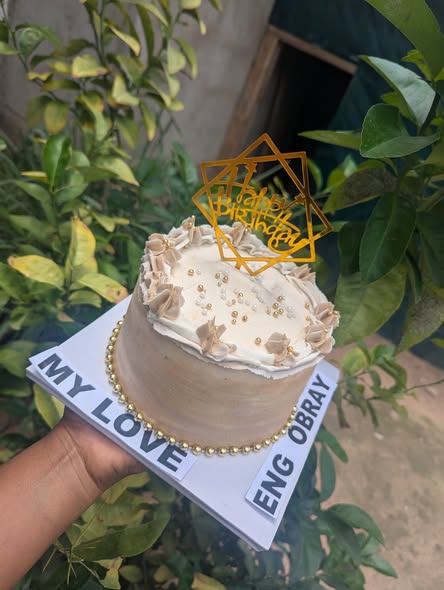 Keki Zilizorembwa Karibu Tukuhudumie