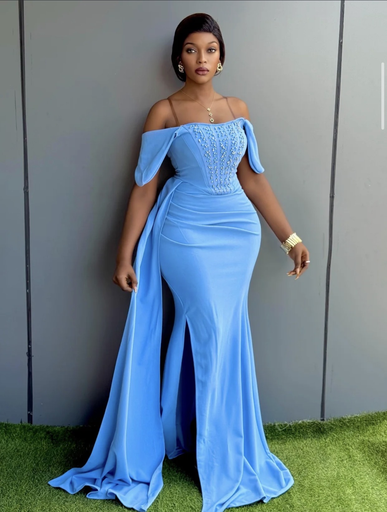 Queen ful dress new 👗Quality.