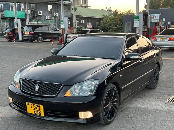 Crown Athlete. Clean Sana!