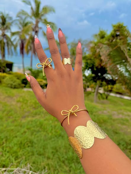 Bangle & Pete za Kishua ni Nzuri Sana