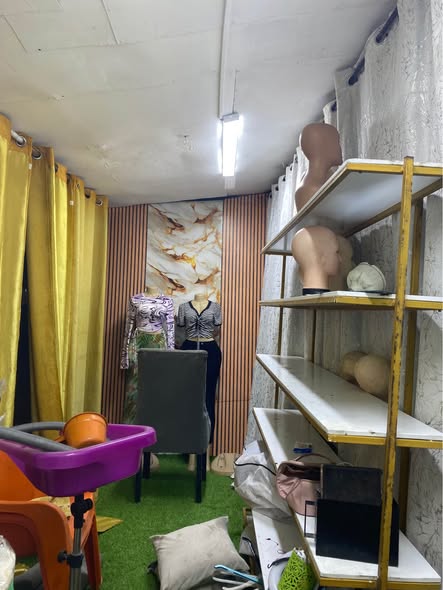 Ofisi Inauzwa. Mabibo NIT