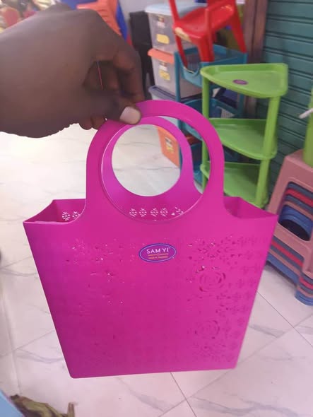 Vikapu Vizuri na Imara Sana. Rangi Zote