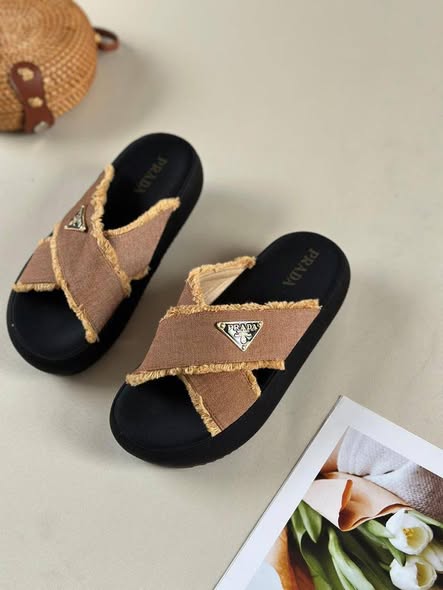 Viatu Design Nzuri Vinapatikana