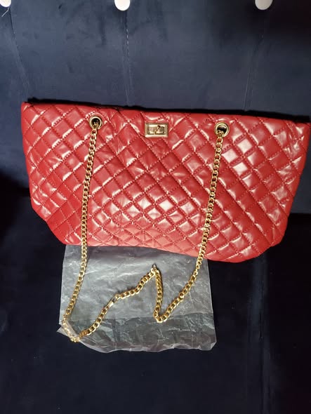 Tunauza Pochi Nzuri Classic za Dukani