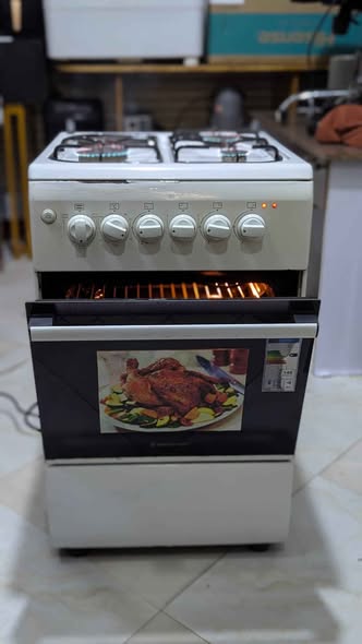 WEST POINT GAS COOKER 4 PLATES