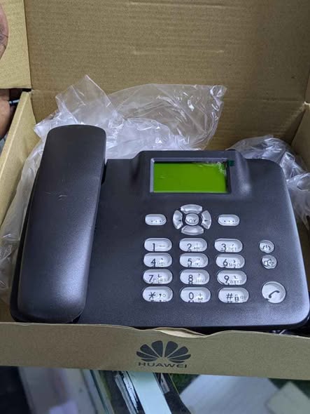 TABLE PHONES BRAND HUAWEI