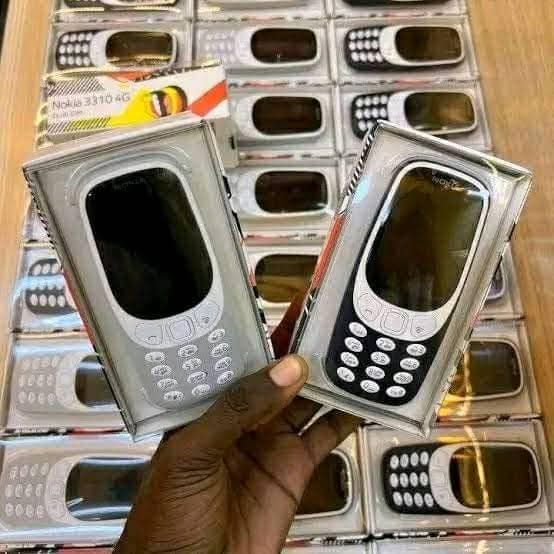 NOKIA 3310 OG MPYA FULLY BOX!!