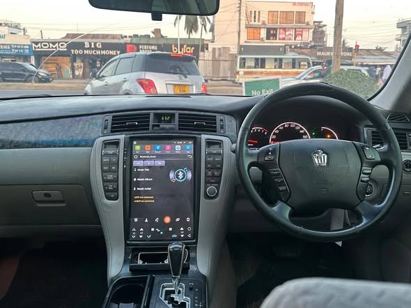 Crown Athlete. Clean Sana!