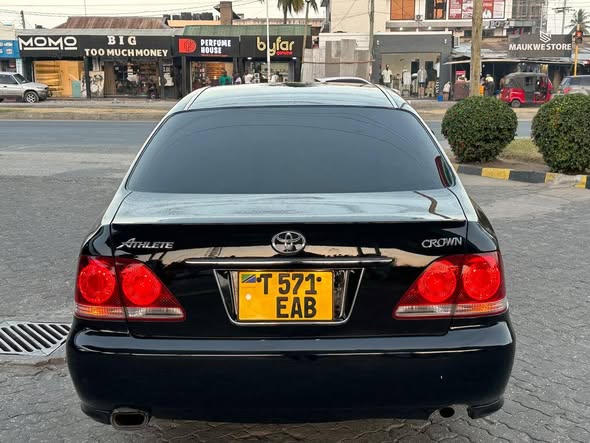 Crown Athlete. Clean Sana!