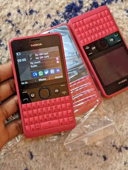 Nokia Asha 210