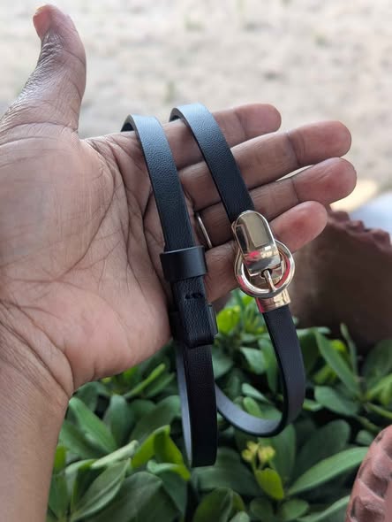 Mikanda Mizuri ya Ngozi. Haichubuki